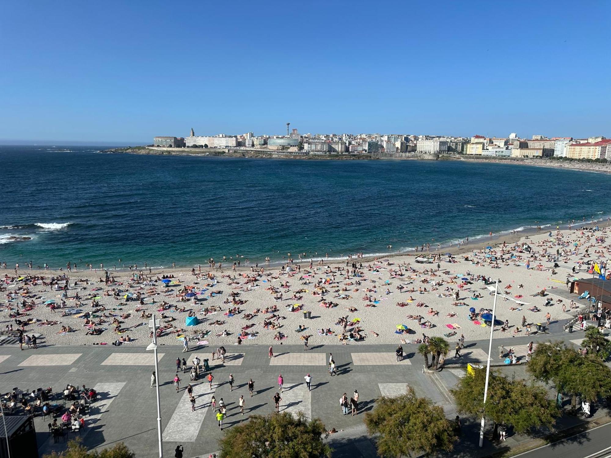 Piso Con Vistas A La Playa De Riazor Apartment A Coruna Exterior photo